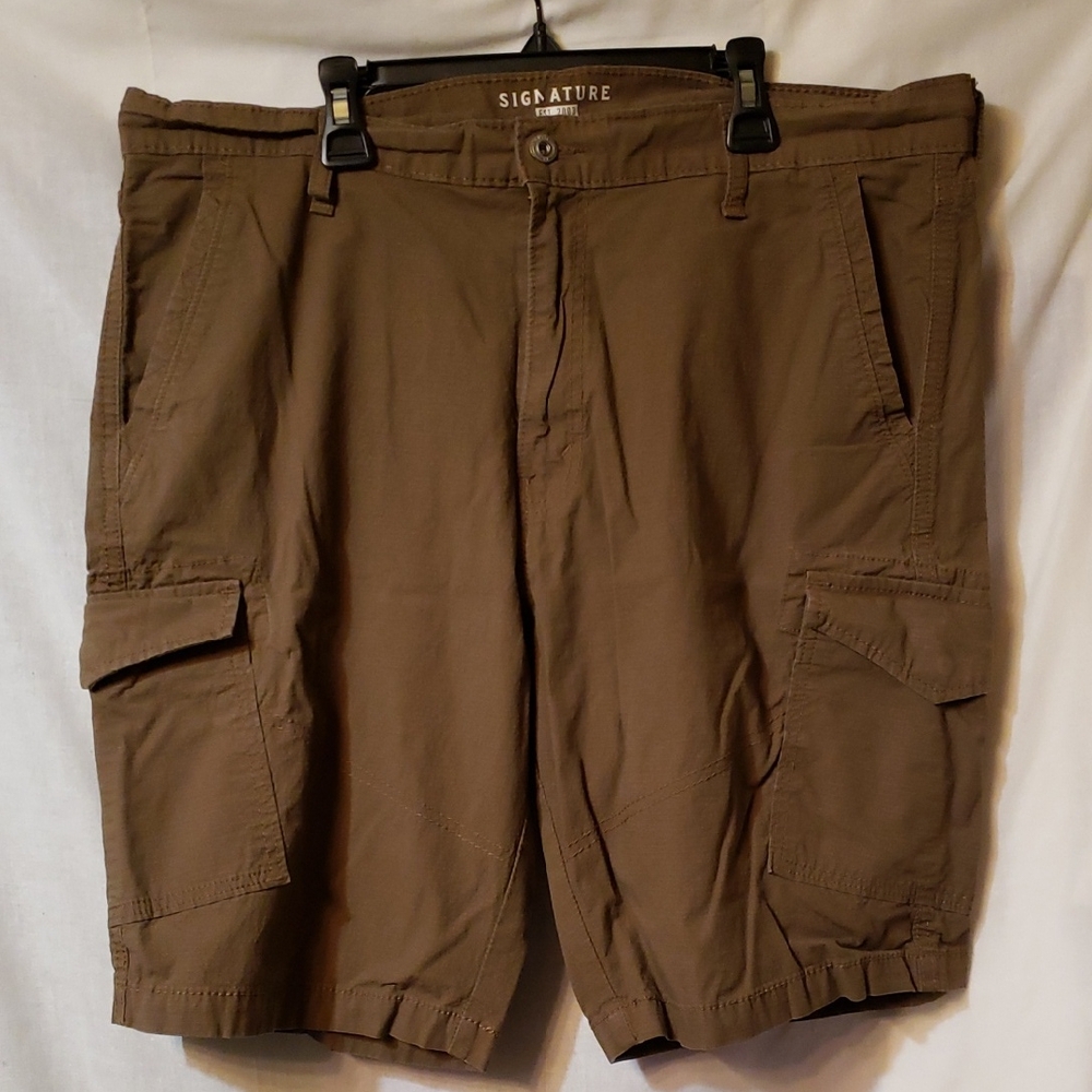 Signature by Levi Strauss Men's  Cargo Shorts